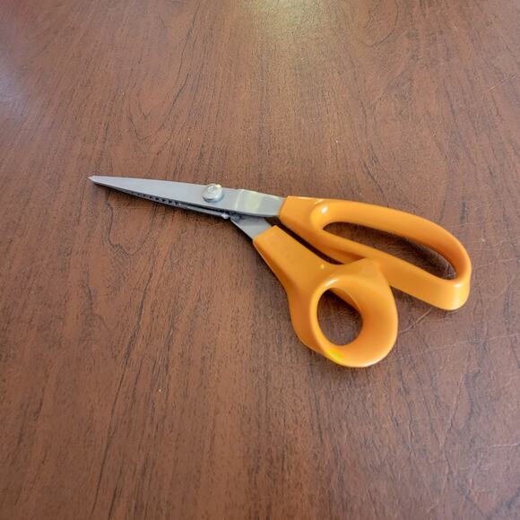Fiskars Pinking Shears Scissors For Right-Handed Users Orange. Made in USA - Picture 2 of 10